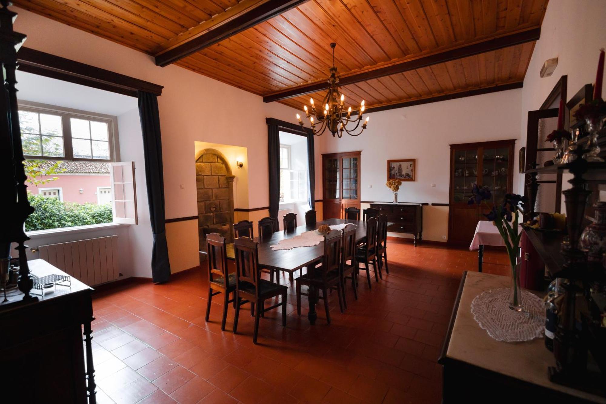 Solar De Lalem Bed & Breakfast Maia  ภายนอก รูปภาพ