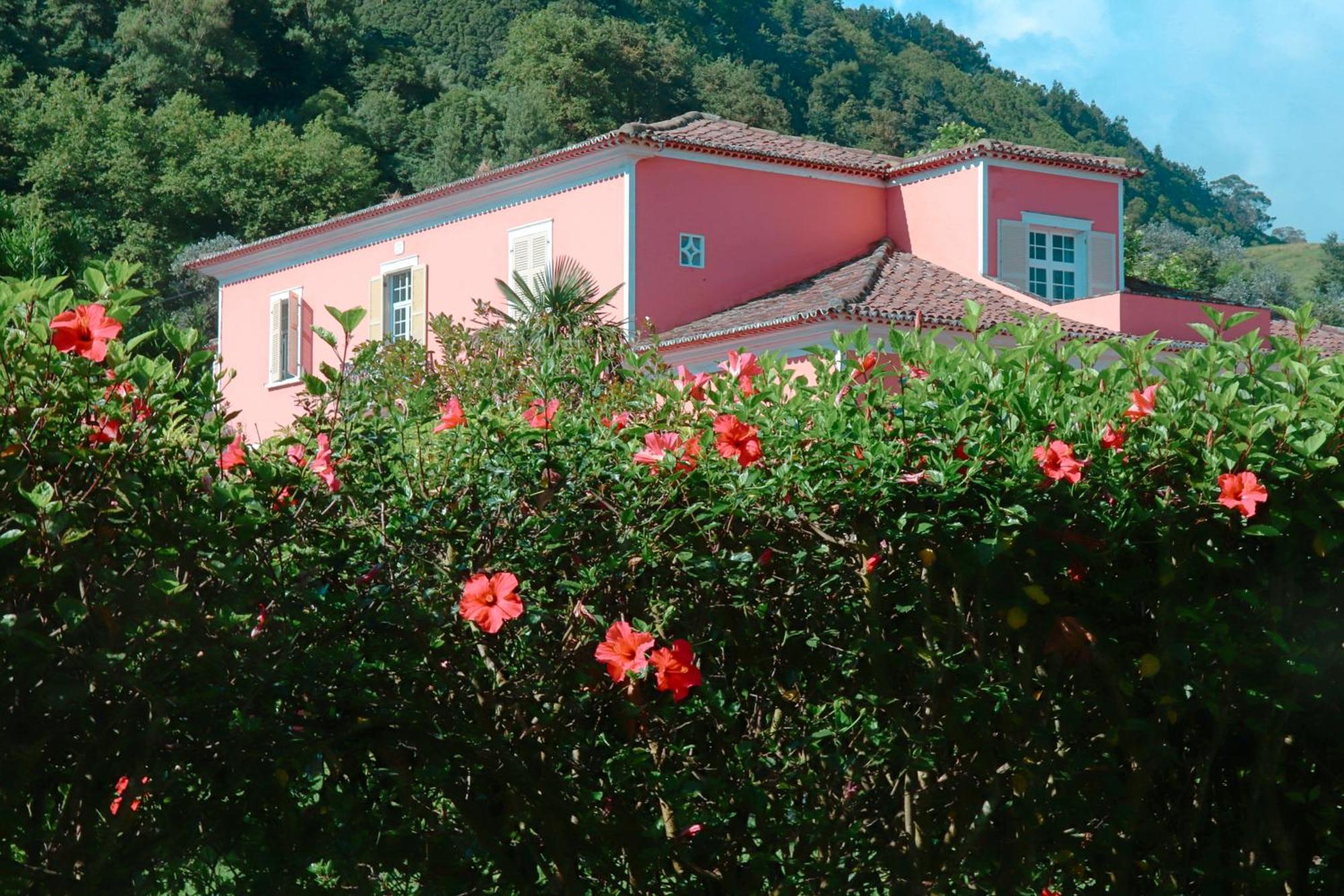 Solar De Lalem Bed & Breakfast Maia  ภายนอก รูปภาพ
