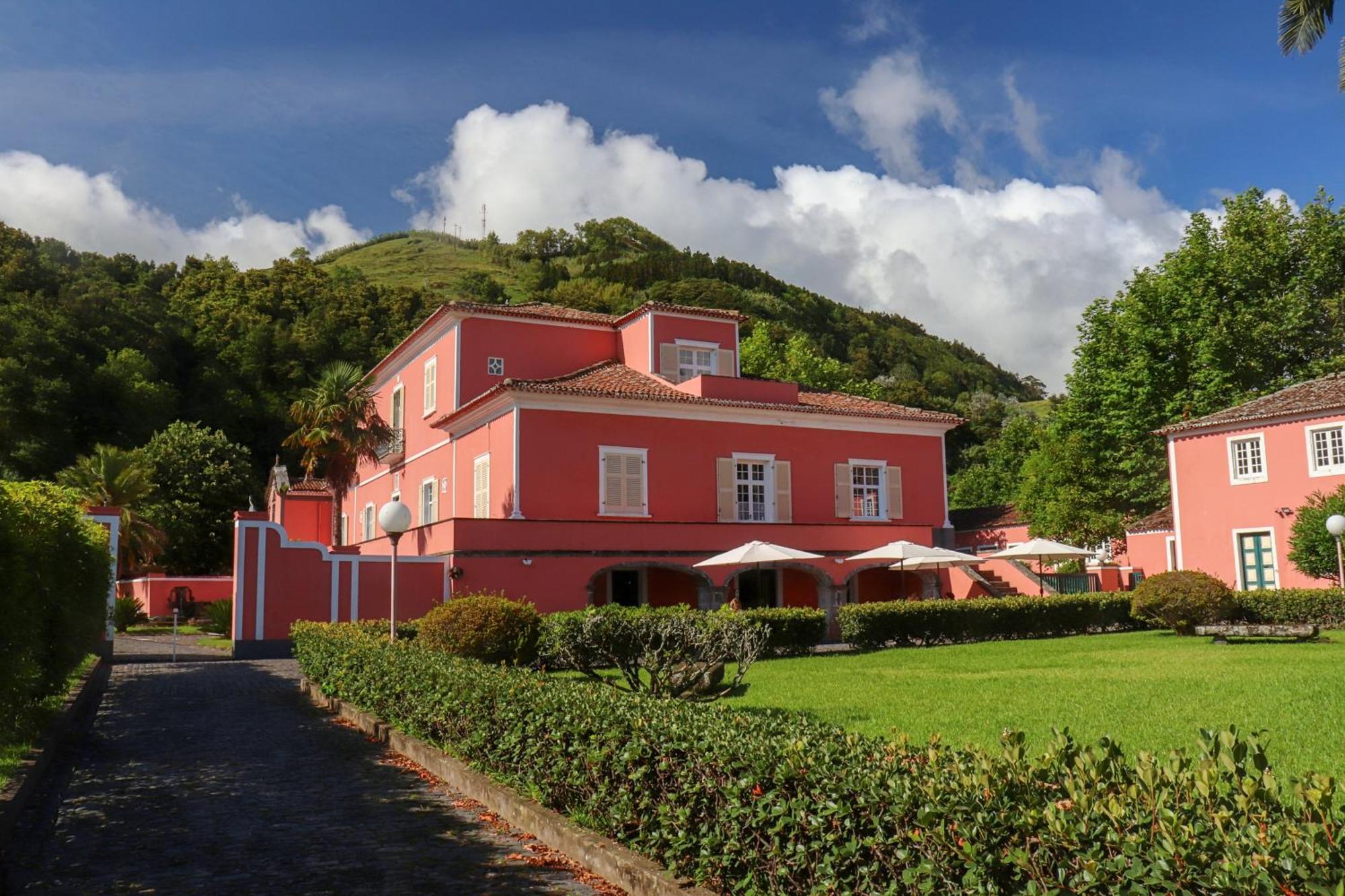 Solar De Lalem Bed & Breakfast Maia  ภายนอก รูปภาพ