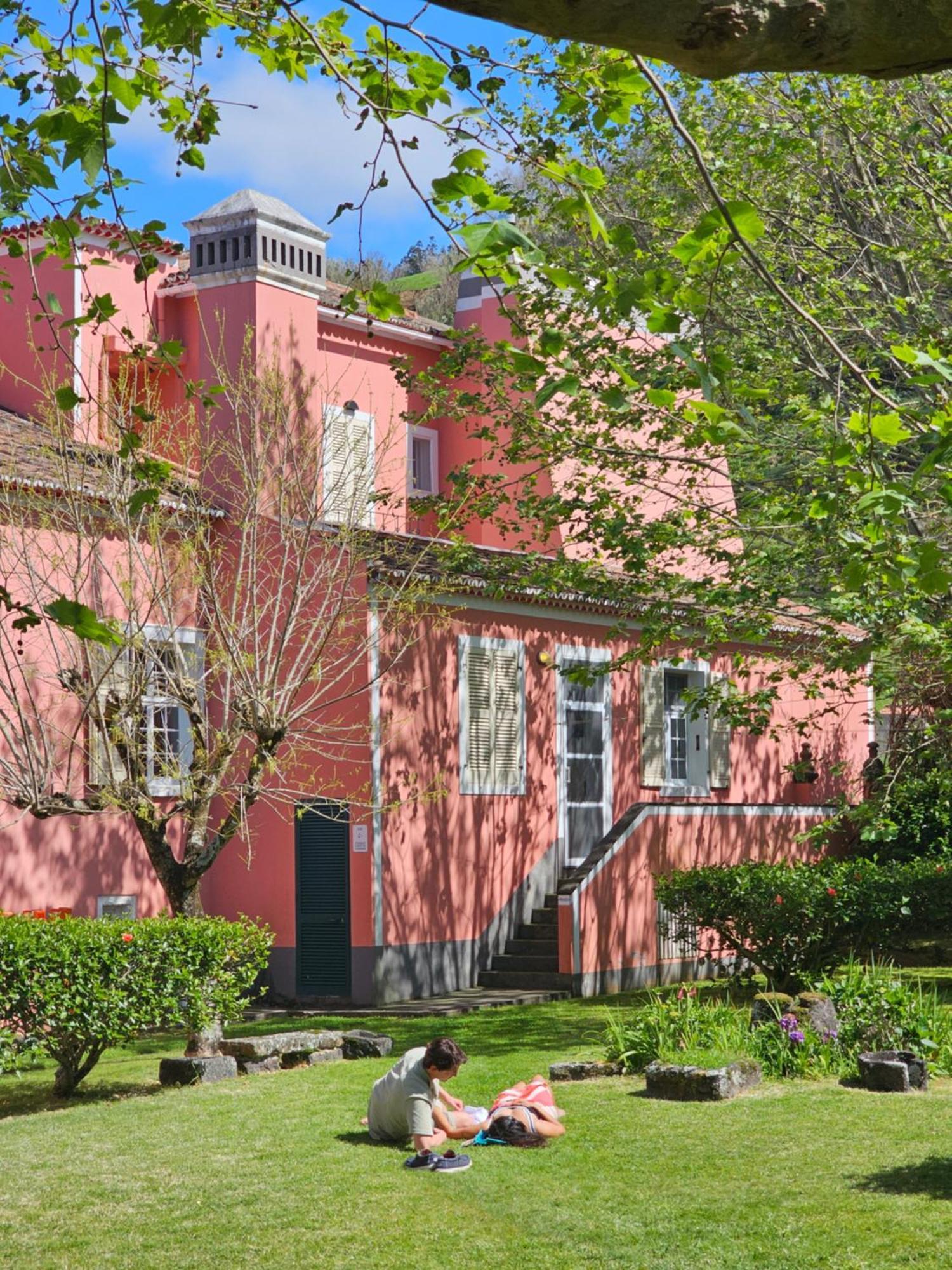 Solar De Lalem Bed & Breakfast Maia  ภายนอก รูปภาพ