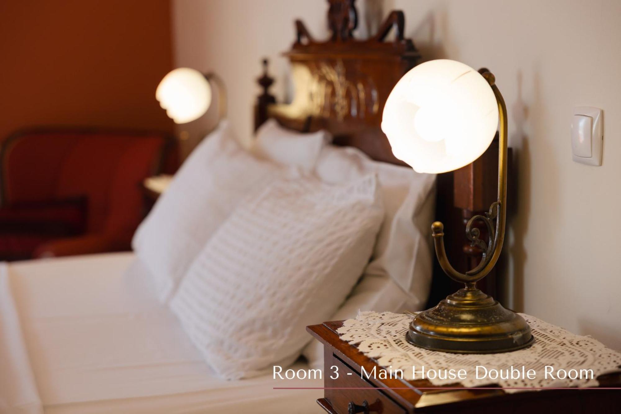 Solar De Lalem Bed & Breakfast Maia  ภายนอก รูปภาพ