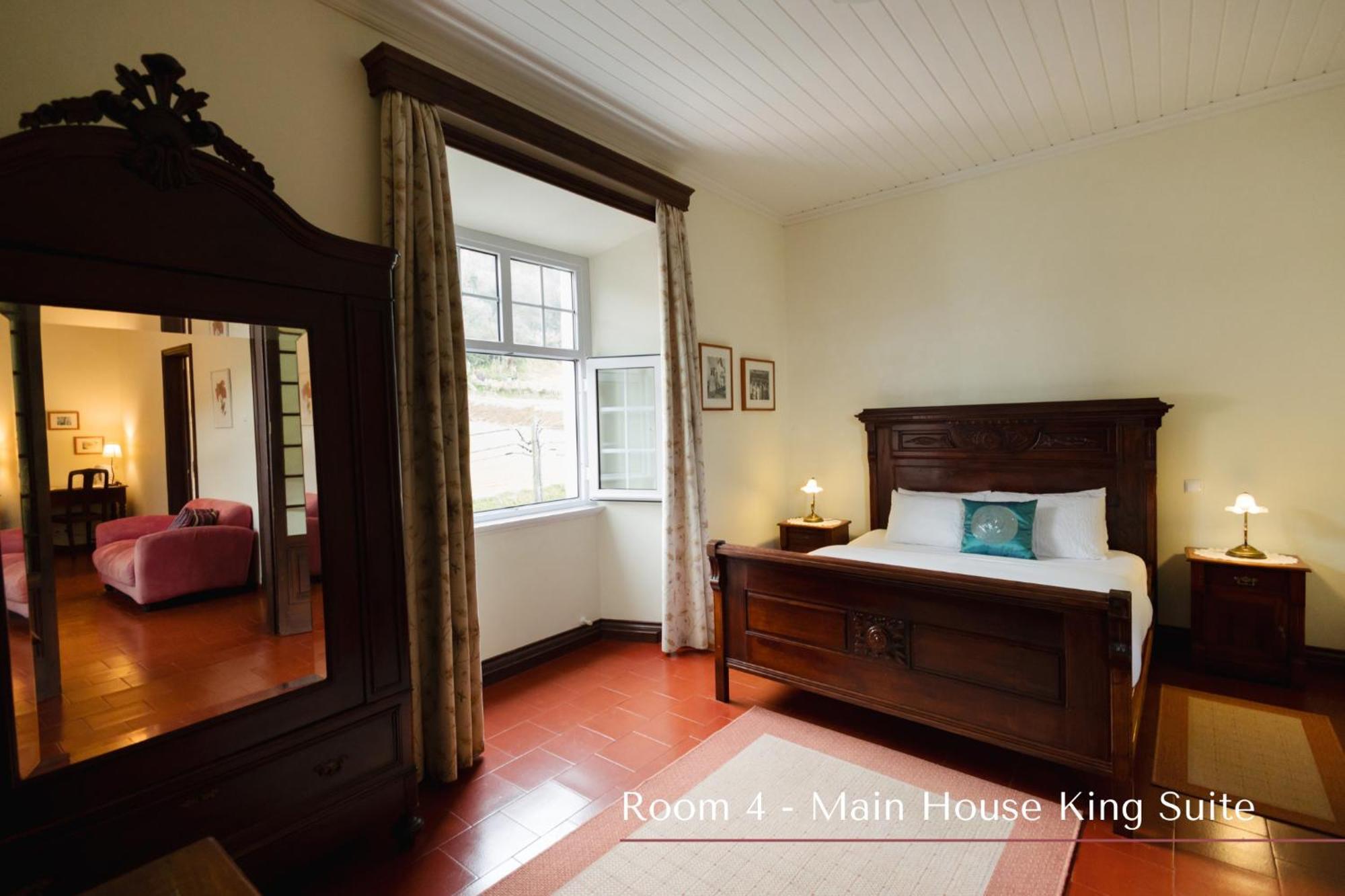 Solar De Lalem Bed & Breakfast Maia  ภายนอก รูปภาพ