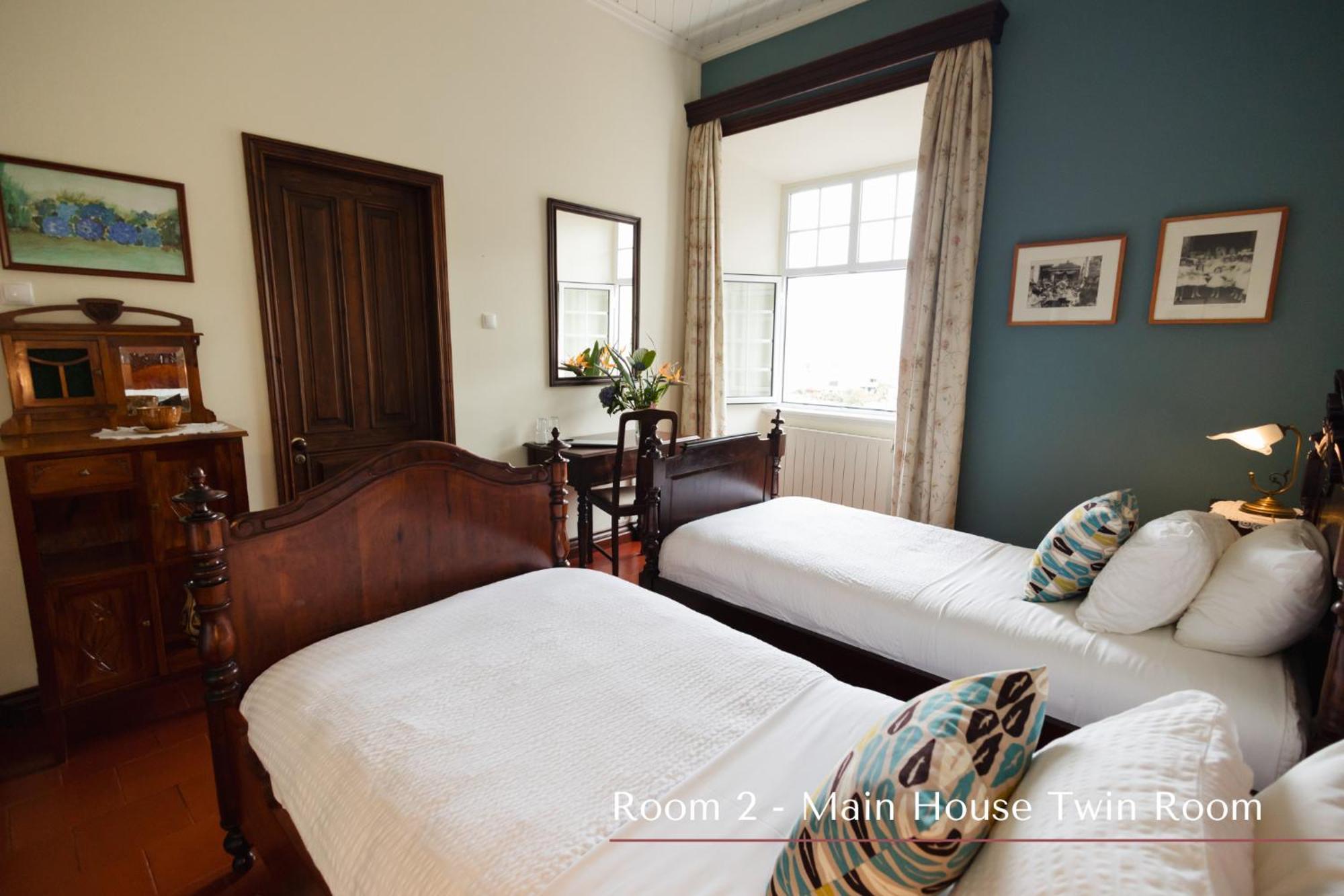 Solar De Lalem Bed & Breakfast Maia  ภายนอก รูปภาพ