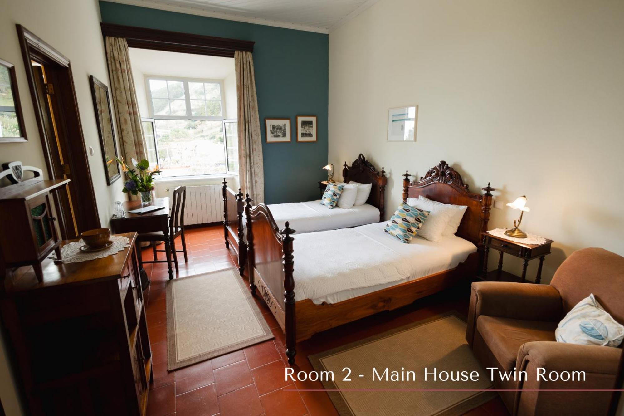 Solar De Lalem Bed & Breakfast Maia  ภายนอก รูปภาพ